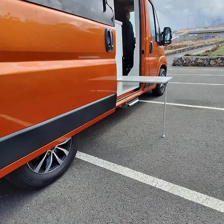 Furgoneta Camper 4 キャンプ場 *