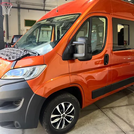 Furgoneta Camper 4 营地